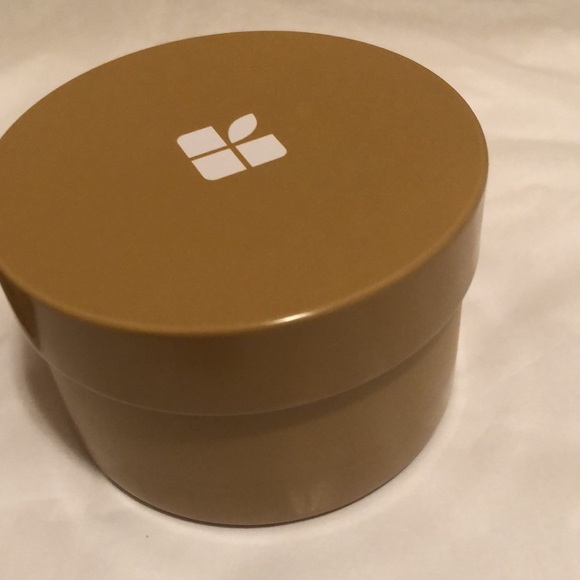 NIB Biolage Professional Desert Bloom Scented Candle. 4 oz. Spice scent. - Picture 3 of 7